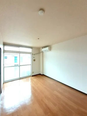 香川県のマンスリーマンション・ウィークリーマンション「ミューズ松本Ⅲ 203・洋室(No.1261558)」メイン画像