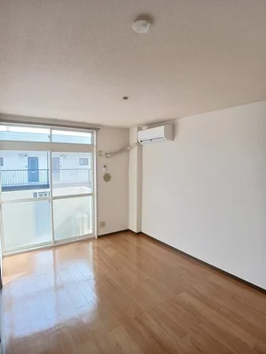 伏石駅（香川県）のマンスリーマンション・ウィークリーマンション「ミューズ松本Ⅲ 203・洋室(No.1261558)」メイン画像