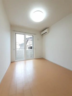 新潟県のマンスリーマンション・ウィークリーマンション「ベルフィオーレ 102・洋室(No.1261581)」メイン画像