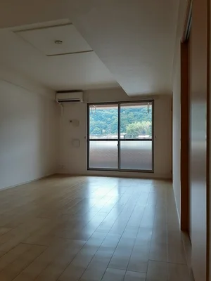 三浦郡葉山町のマンスリーマンション・ウィークリーマンション「ロータスヒル葉山 202・洋室(No.1261738)」メイン画像