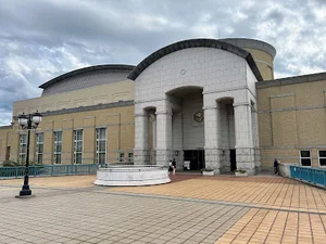 ふくやま芸術文化ホール・リーデンローズまで車で１１分