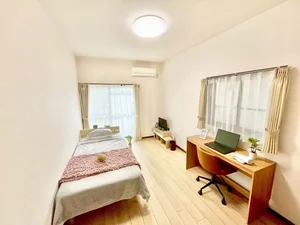 のマンスリーマンション・ウィークリーマンション「【名古屋市南区/呼続駅徒歩約6分/無料Wi-Fi/角部屋/バストイレ別/洋室8帖】スクエア瑞穂南 1K(No.1261887)」メイン画像