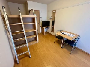 長野県のマンスリーマンション・ウィークリーマンション「レオパレスＣＬＯＶＥＲ 306(No.1261922)」メイン画像