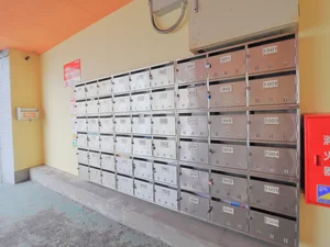 集合ポスト　郵送物の受け取り可能となっております！