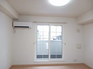 のマンスリーマンション・ウィークリーマンション「プリムローズ・クリークⅡ 204・洋室(No.1262135)」メイン画像