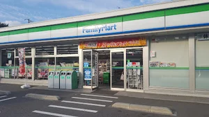 ファミリーマート 下関長府店