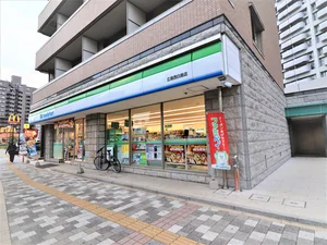 ファミリーマート広島白島店まで車で7分