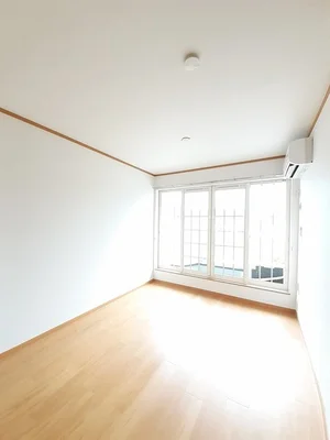 岩国市のマンスリーマンション・ウィークリーマンション「フレーズアンソレイエＣ棟 202・洋室(No.1262632)」メイン画像