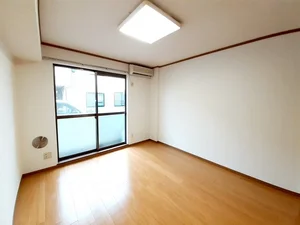 のマンスリーマンション・ウィークリーマンション「オークランドヴィラ 102・洋室(No.1262781)」メイン画像