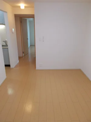 東京都のマンスリーマンション・ウィークリーマンション「エスト　ヴィエルジュ 201・洋室(No.1262793)」メイン画像