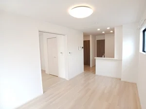 のマンスリーマンション・ウィークリーマンション「メゾン　ド　ジュネス　Ⅲ 101・洋室(No.1262863)」メイン画像