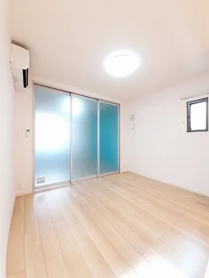 のマンスリーマンション・ウィークリーマンション「ロイヤルドリーム 205・洋室(No.1263329)」メイン画像