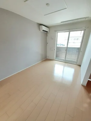 のマンスリーマンション・ウィークリーマンション「カントリーレイク吉岡　Ｂ 102・洋室(No.1263524)」メイン画像