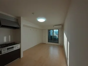 のマンスリーマンション・ウィークリーマンション「Ｖｉｌｌａ　朱雀 202・洋室(No.1263762)」メイン画像