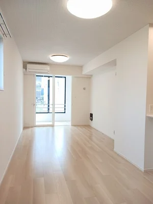 のマンスリーマンション・ウィークリーマンション「フラーリッシュ　ｄｅｕｘ 105・洋室(No.1263851)」メイン画像