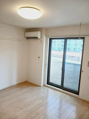 のマンスリーマンション・ウィークリーマンション「アルモニー　Ⅲ 103・洋室(No.1264086)」メイン画像