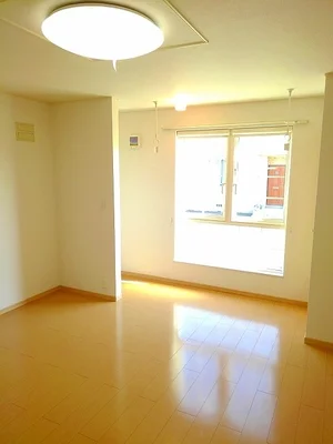 のマンスリーマンション・ウィークリーマンション「カルム・ガーデン　弐番館 104・洋室(No.1264212)」メイン画像