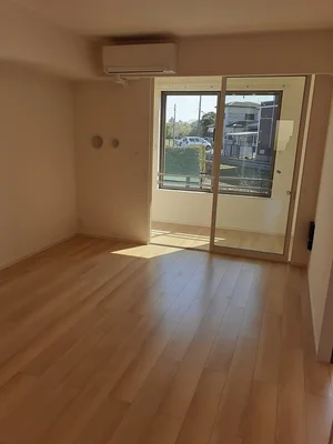 のマンスリーマンション・ウィークリーマンション「ローレルガーデンⅡ 102・洋室(No.1264460)」メイン画像