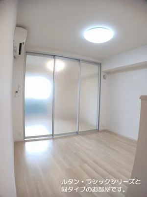 のマンスリーマンション・ウィークリーマンション「アップフィールド　共栄　Ⅲ 205・洋室(No.1264679)」メイン画像