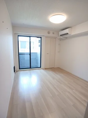 東近江市のマンスリーマンション・ウィークリーマンション「アップフィールド　共栄　Ⅲ 105・洋室(No.1264684)」メイン画像
