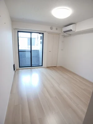 東近江市のマンスリーマンション・ウィークリーマンション「アップフィールド　共栄　Ⅲ 104・洋室(No.1264685)」メイン画像