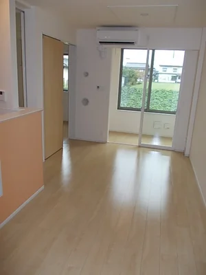 豊岡駅（兵庫県）のマンスリーマンション・ウィークリーマンション「サンリットガーデン今森Ⅱ 103・洋室(No.1264732)」メイン画像