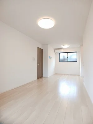 紀ノ川駅（和歌山県）のマンスリーマンション・ウィークリーマンション「ラ・ルーエ　Ⅱ 103・洋室(No.1264798)」メイン画像