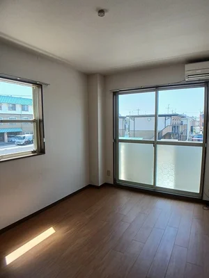 のマンスリーマンション・ウィークリーマンション「サンフラワー青江 201・洋室(No.1264802)」メイン画像