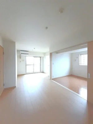 香川県のマンスリーマンション・ウィークリーマンション「ディアコート　木太 401・洋室(No.1264825)」メイン画像