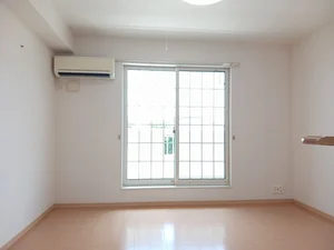 のマンスリーマンション・ウィークリーマンション「アンソレイエⅣ 202・洋室(No.1265087)」メイン画像