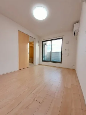 のマンスリーマンション・ウィークリーマンション「ラッフィナート 202・洋室(No.1265154)」メイン画像