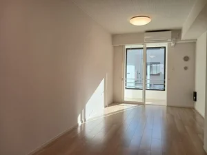 のマンスリーマンション・ウィークリーマンション「ブリランテ　Ⅱ 103・洋室(No.1265160)」メイン画像