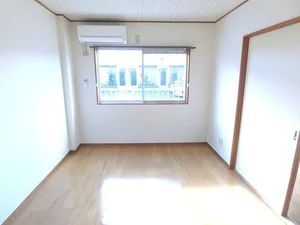 岐阜県のマンスリーマンション・ウィークリーマンション「クレヨンハウスＡ 102・洋室(No.1265178)」メイン画像