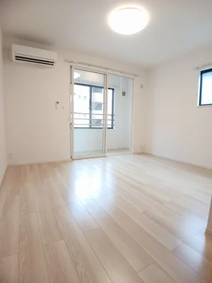 のマンスリーマンション・ウィークリーマンション「ララ・オハナ　Ⅱ 204・洋室(No.1265227)」メイン画像