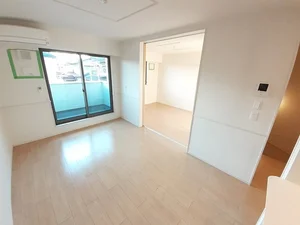 岡山県のマンスリーマンション・ウィークリーマンション「メゾンソレイユ亀島第２公園前Ａ 201・洋室(No.1265240)」メイン画像