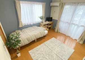 のマンスリーマンション・ウィークリーマンション「【駅徒歩7分】Wi-Fi無料＆家具家電付✨出張に最適1K🏙️すむだす泉 105・1K(No.1265524)」メイン画像