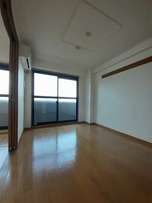 のマンスリーマンション・ウィークリーマンション「シルクコート 302・洋室(No.1265552)」メイン画像