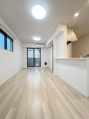 静岡産業大学藤枝キャンパス周辺のマンスリーマンション・ウィークリーマンション「ヒカルサ藤枝兵太夫 106・洋室(No.1265750)」メイン画像