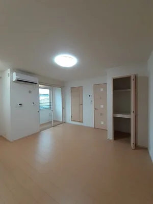 のマンスリーマンション・ウィークリーマンション「エレガンス 301・洋室(No.1265781)」メイン画像