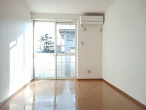 関口駅（岐阜県）のマンスリーマンション・ウィークリーマンション「フォレスト　平賀 203・洋室(No.1265833)」メイン画像