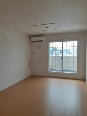 小古曽駅（三重県）のマンスリーマンション・ウィークリーマンション「グローヴ・Ⅱ 202・洋室(No.1265864)」メイン画像