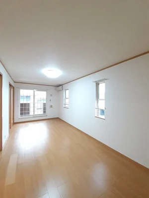 のマンスリーマンション・ウィークリーマンション「アメニティーハイツ川島Ⅱ 201・洋室(No.1265953)」メイン画像