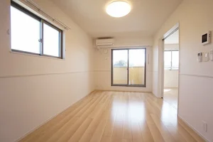 のマンスリーマンション・ウィークリーマンション「ラ・フィオリーナⅠ 205・洋室(No.1266015)」メイン画像