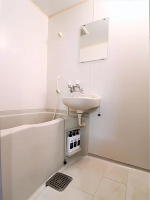 バストイレ別！シャンプーやボディーソープをご用意させていただいてるので入居してすぐ湯舟に浸かって疲れを癒すことが可能です♪