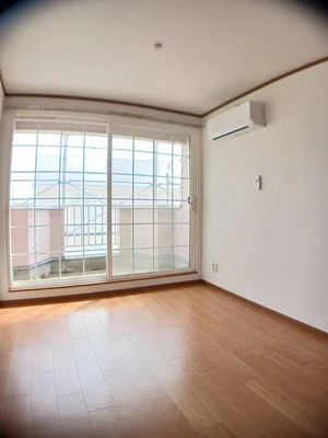 のマンスリーマンション・ウィークリーマンション「ルミエールＢ 201・洋室(No.1266236)」メイン画像