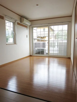 のマンスリーマンション・ウィークリーマンション「ミニョン　ヴィラ　野寺道 101・洋室(No.1266294)」メイン画像