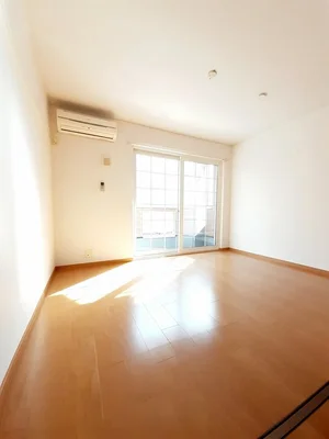 のマンスリーマンション・ウィークリーマンション「カルム　ヴィラＳ 103・洋室(No.1266298)」メイン画像