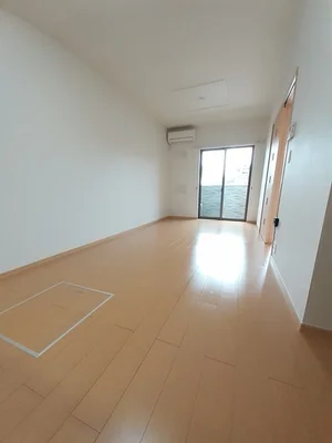 のマンスリーマンション・ウィークリーマンション「エミネスタウンＳ－Ⅰ 102・LDK(No.1266429)」メイン画像