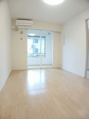 のマンスリーマンション・ウィークリーマンション「アロームクロレ　Ⅱ 103・洋室(No.1266443)」メイン画像