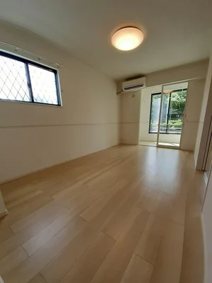 のマンスリーマンション・ウィークリーマンション「カーサ・フィオーレ　Ⅰ 101・洋室(No.1266449)」メイン画像